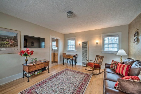 Well-equipped Cody Cottage 2 Miles to Cody Rodeo! image 9